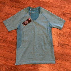 NEW Under Armour Heatgear Womens Blue V-Neck Golf Tennis Shirt Top Large Fitted